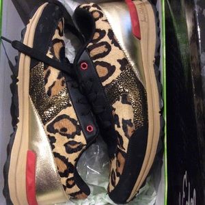 New- Sam Edelman Sneakers